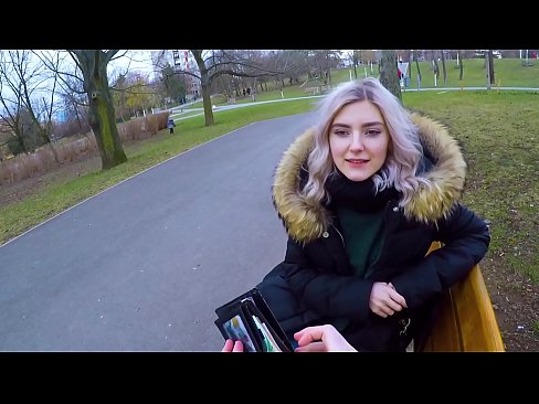❤️ Sluk 'n vreemdeling se warm kom vir geld - blowjob in the park deur Eva Elfie ❤️ Net pornografie by ons